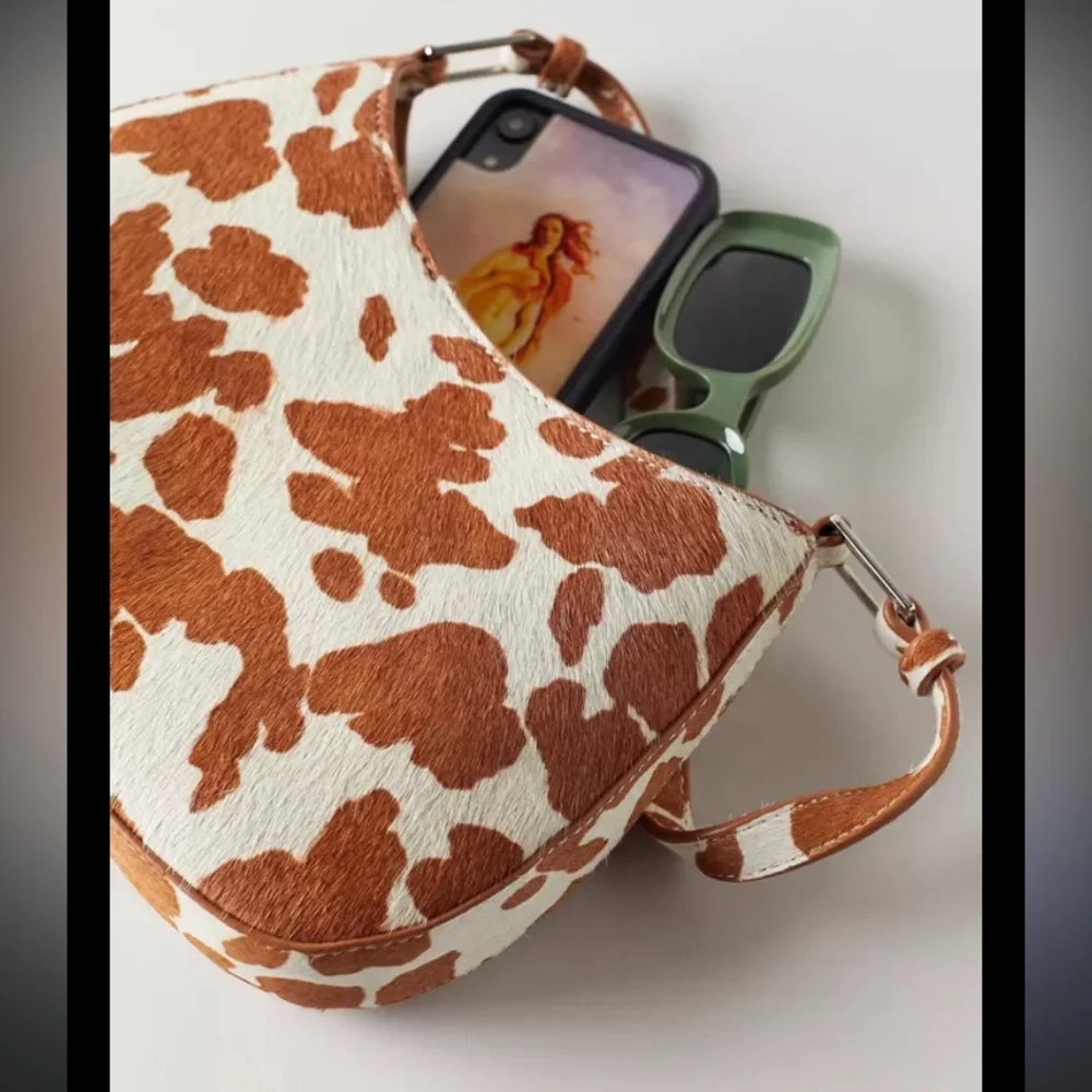 Beth Calf Hair Bag | Urban Outfitters animal print fall NWT 70$ casual boho y2k